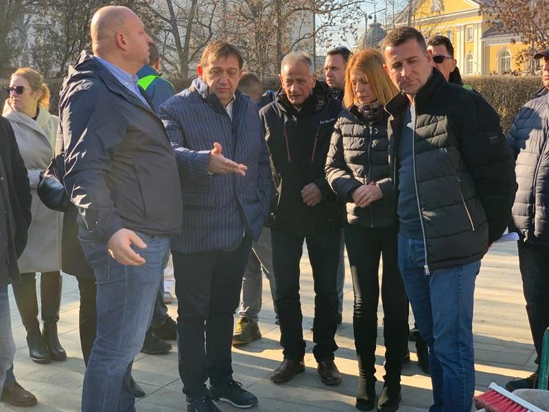 Министър Иван Шишков след инспекцията на жълтите павета в София: Проблемите се решават тогава, когато се признават - 10