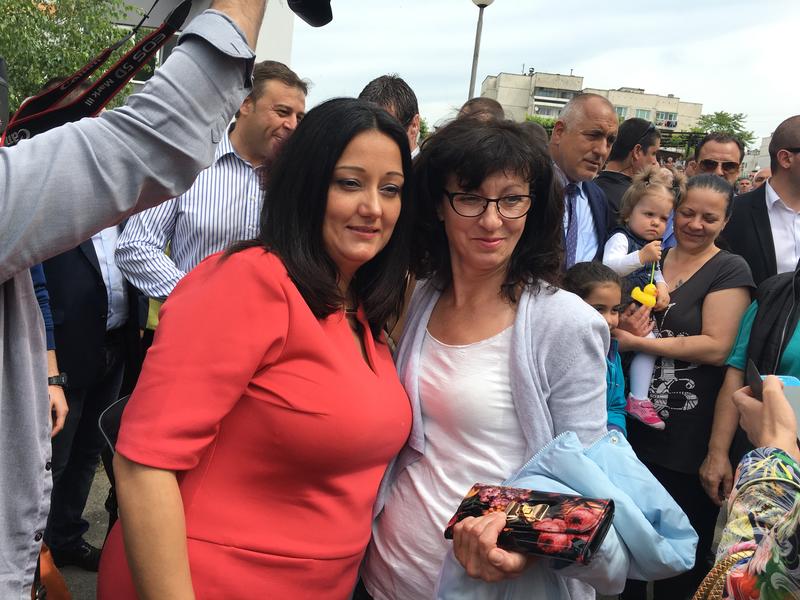  Министър Лиляна Павлова: Очакваме над 750 жилищни блока да  бъдат санирани в страната до края на годината - 16