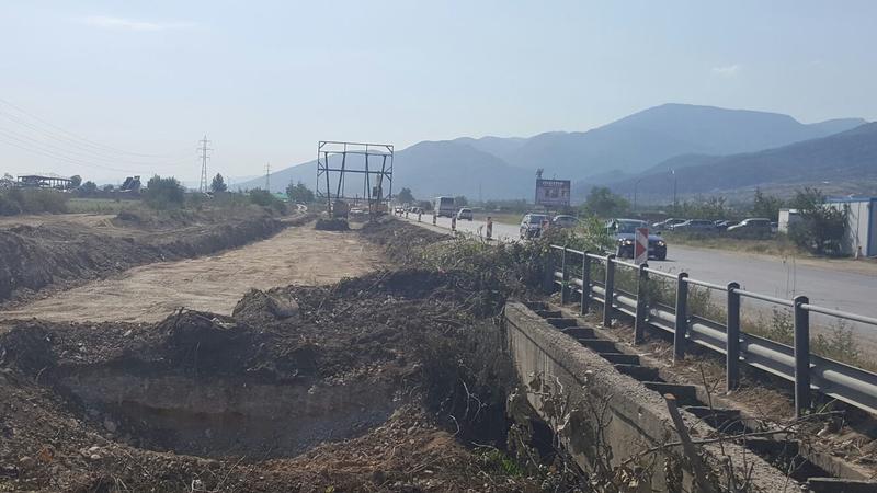 Две локални платна, които да обслужват гражданите и бизнеса, ще бъдат изградени паралелно с рехабилитацията на трасето между Пловдив и Асеновград - 3