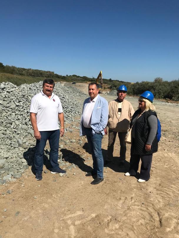 Инж. Валентин Йовев: На над 60% са изпълнени строително- монтажните дейности по брегоукрепване  и укрепване на свлачището в бургаския квартал Сарафово