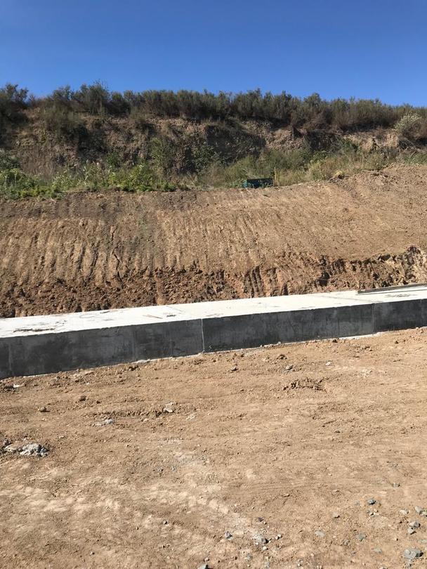 Инж. Валентин Йовев: На над 60% са изпълнени строително- монтажните дейности по брегоукрепване  и укрепване на свлачището в бургаския квартал Сарафово - 1