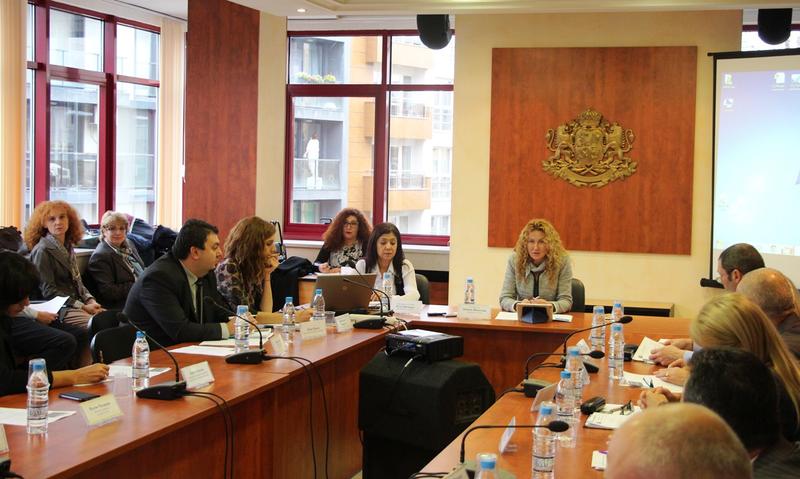 Зам.-министър Деница Николова: Изготвихме пътна карта с новия подход към регионалната политика с посока за едно по-добро бъдеще за развитие на регионите - 1