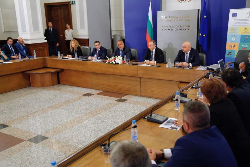 416 учебни заведения ще бъдат обновени с 624 млн. лв. по ОПРР - 2