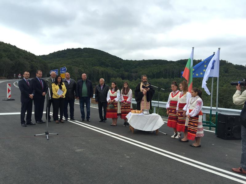  Лиляна Павлова: Възлагаме проектирането на 56-км участък от пътя Малко Търново-Царево - 5