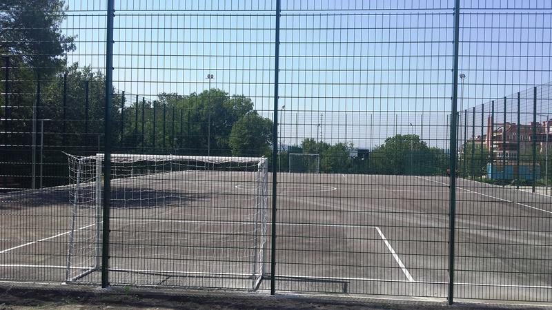    В присъствието на министрите Лиляна Павлова и Десислава Танева бе открита нова спортна площадка в кв. „Възраждане“ на Варна - 3