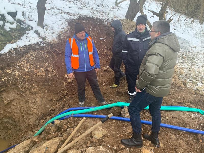 Проучване на алтернативни водоизточници от спелеолога Атанас Русев