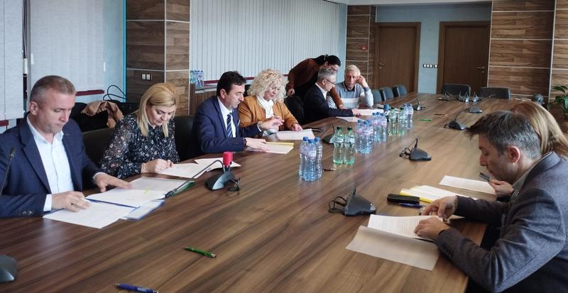 Министър Цеков към кметове: Тази седмица подписахме най-много споразумения за общински проекти, наслука да ви е работата - 5