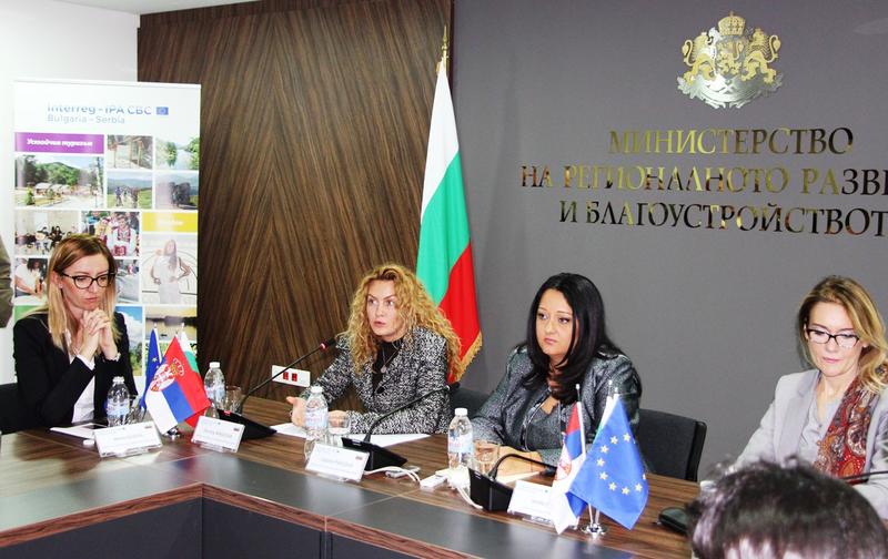  Министър Лиляна Павлова: Започва изпълнението на първите 37 проекта за над 34 млн. лв. по програмата за трансгранично сътрудничество България - Сърбия от новия програмен период - 7