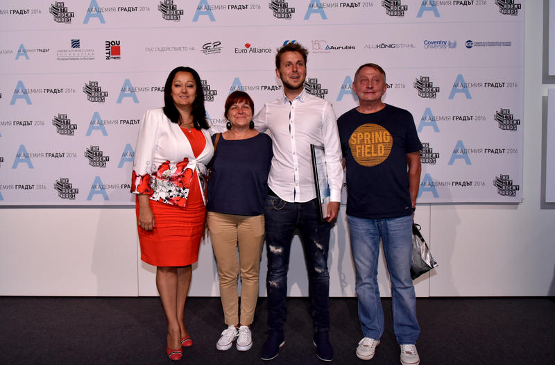 Министър Лиляна Павлова: Трябва да даваме възможност на младите експерти да реализират идеите си - 18