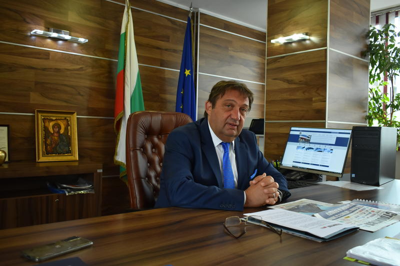 Във Варна министър Шишков ще обсъди инфраструктурни проблеми на общината с кмета Иван Портних