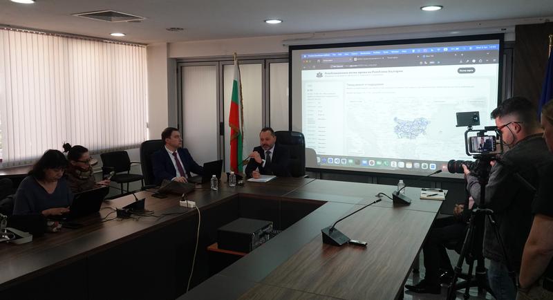 Министър Николай Найденов: От днес всеки може да получи свободно детайлна информация за  ремонтите по републиканските пътища - 2