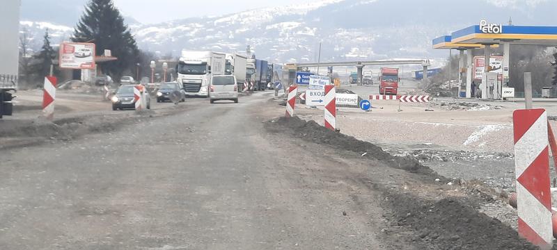 Строителите на автомагистрала „Европа“ ще бъдат глобени заради лошата организация на движението - 1