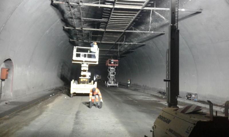 При пълна 24-часова мобилизация продължава работата в тунел „Ечемишка“ - 2