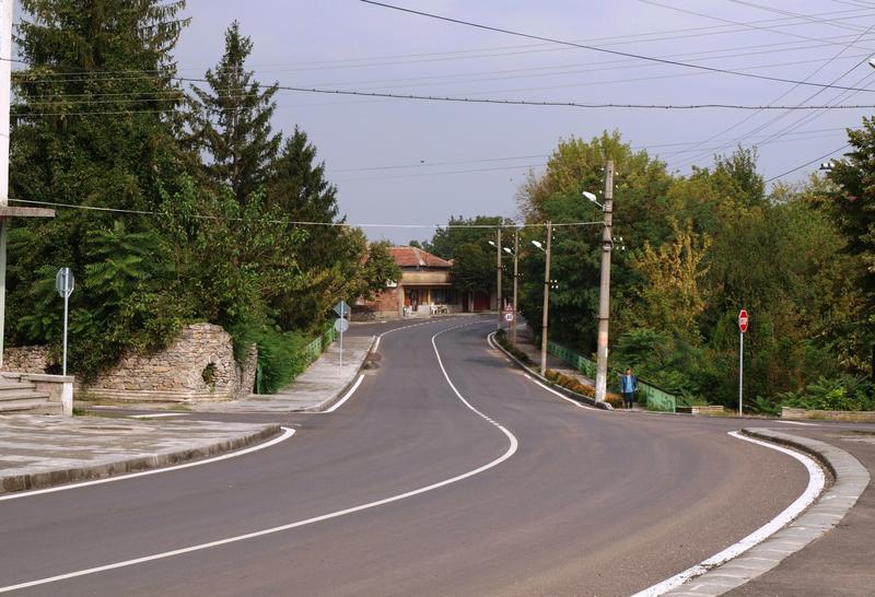 Заместник-министър Чобанова откри рехабилитирания път между областите Ямбол и Хасково - 3