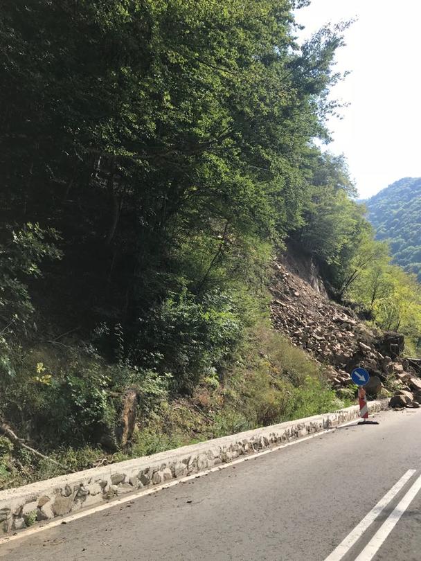 От следващата седмица започват дейности за цялостното отваряне на пътя до Рилския манастир - 1