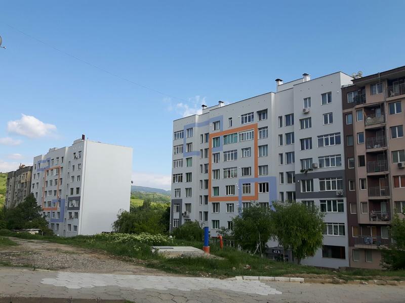 Министър Павлова: До края на годината 90% от одобрените за саниране сгради в Благоевград ще бъдат готови - 6
