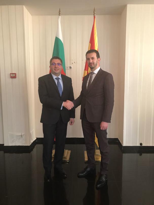 Министър Нанков и колегата му от Република Македония Сухейл Фазлиу откриха ремонтирания път Старчево – Кърналово - Първомай - 4