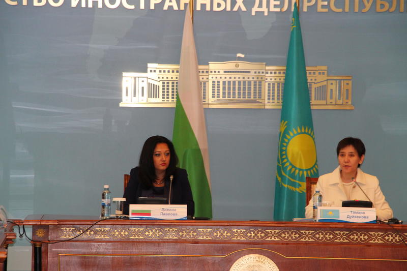  Лиляна Павлова: Провеждането на заседание на Междуправителствената комисия е от особена важност за развиването на търговско-икономическите отношения между България и Казахстан - 5