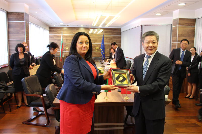 Министър Лиляна Павлова прие китайска делегация - 4