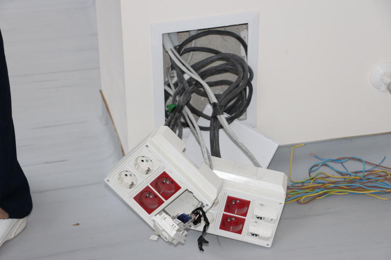  Министър Лиляна Павлова:  Необходими са финансови корекции на община Враца за некачествено изпълнение на Лъчелечебния център към Онкологичния комплекс в града   - 3