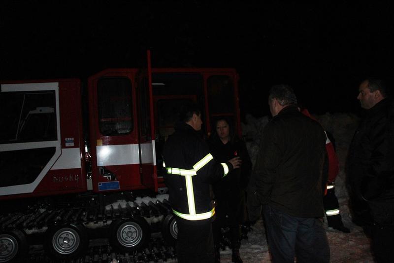  Министър Лиляна Павлова изпрати втори рактрак със стоки от първа необходимост до смолянското село Муглa