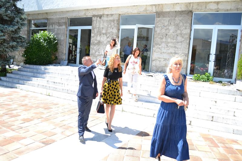 Зам.-министър Деница Николова: Инвестираме над 9 млн. лв. за енергийна ефективност и обновяване на 20 жилищни и обществени сгради в Сандански - 3