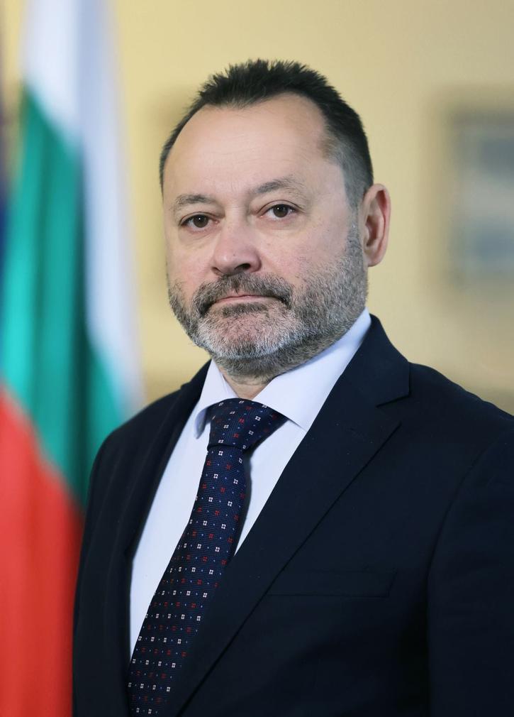 Министър Найденов предлага на ЕК увеличаване на размера на помощта за транспортния бранш на 50 млн. евро...