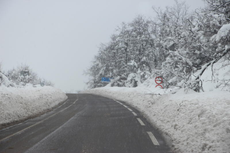 Министър Павлова пое координацията по разчистване на пътя Хасково – Кърджали - 1