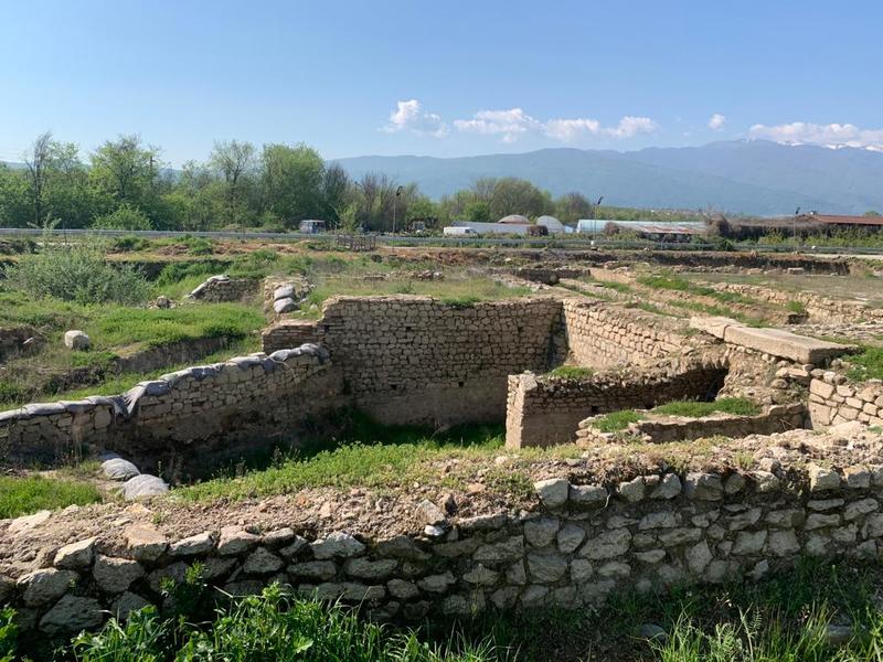 Министър Шишков провери  реставрацията на античния град Хераклея Синтика край Петрич - 3