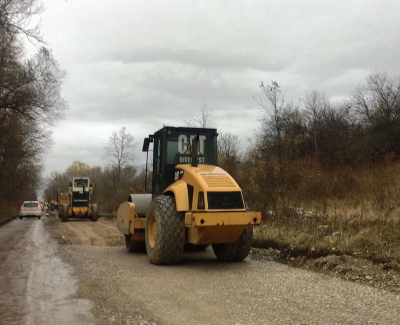  Министър Лиляна Павлова: Над 100 млн.лв. са инвестирани през тази година за ремонт на пътища в Северозападна България - 5