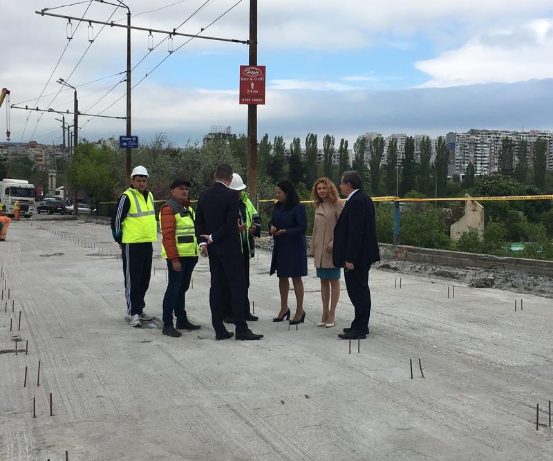 Министър Лиляна Павлова: Изпълнителят на ремонта на Аспарухов мост потвърди готовността за работа на трисменен режим - 4