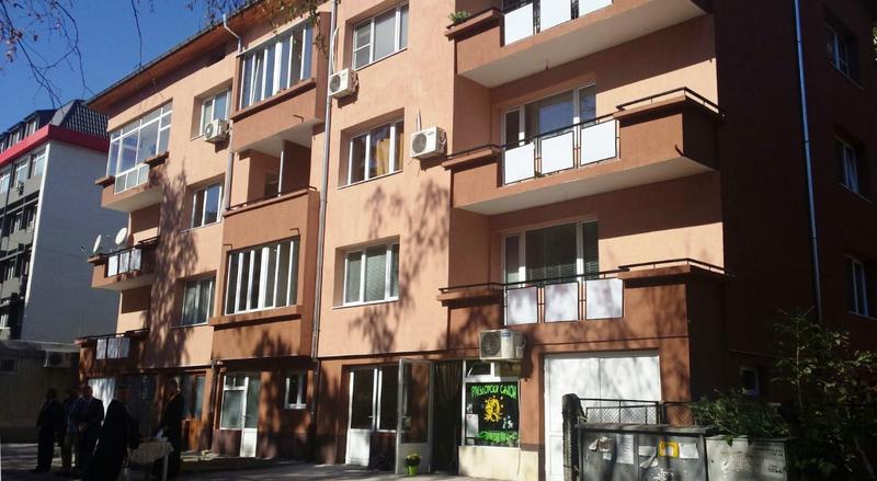 Зам.-министър Николай Нанков откри първите сгради в Монтана, санирани по Националната програма за енергийна ефективност - 1