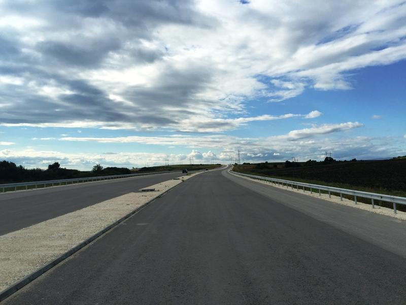  Министър Лиляна Павлова и председателят на АПИ инж. Лазар Лазаров инспектираха строителството на Лот 1 от АМ „Марица” - 6