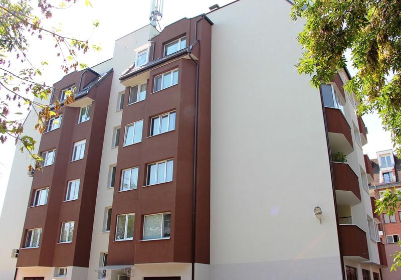 10.09.2014 г. Първите две сгради по проект BG161PO001-1.2.01-0001 „Енергийно обновяване на българските домове“ са пред въвеждане в експлоатация. - 1