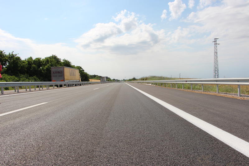 Лиляна Павлова: На България и трябваха 35 години, за да си завърши дясното платно на отсечката от Свиленград до Капитан Андреево - 3