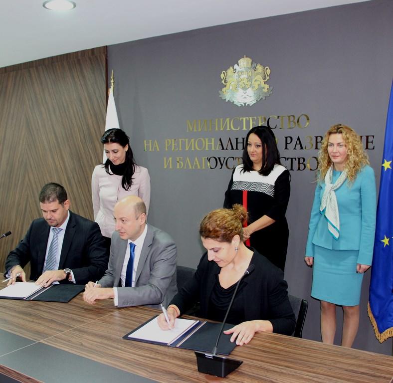  Министър Лиляна Павлова: Осигуряваме 370 млн.лв. допълнителни инвестиции за развитие на градовете и културно-историческия туризъм