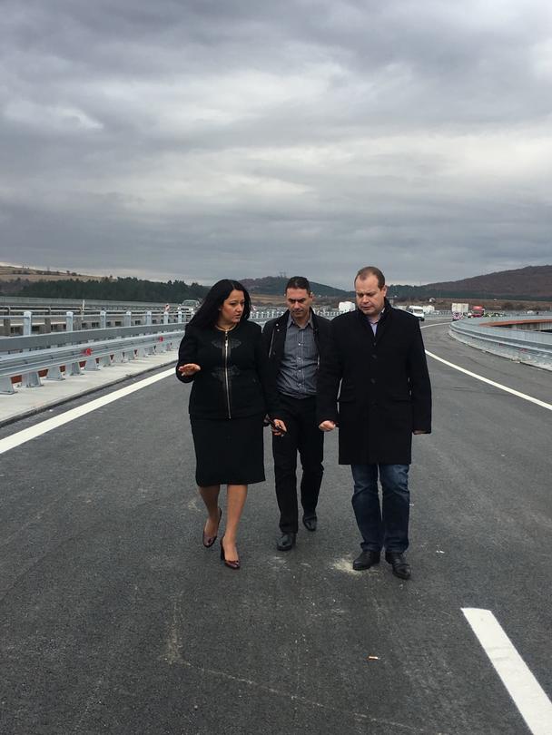  Министър Лиляна Павлова: Две тапи по-малко по „Хемус“ от днес, инвестирахме над 15 млн.лв. за ремонт на три виадукта