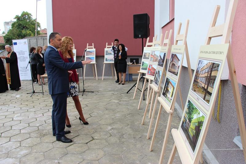 Зам.-министър Деница Николова: Правим средата на живот и обкръжаващото ни пространство все по-добри и с по-висок стандарт за хората - 2