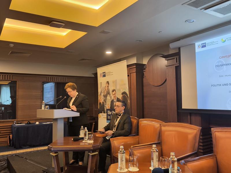 Зам.-министър Дора Янкова: Пред нас стои важна задача – да превърнем обновяването на сградите в инструмент за по-добър живот, социална справедливост и икономическа устойчивост - 1