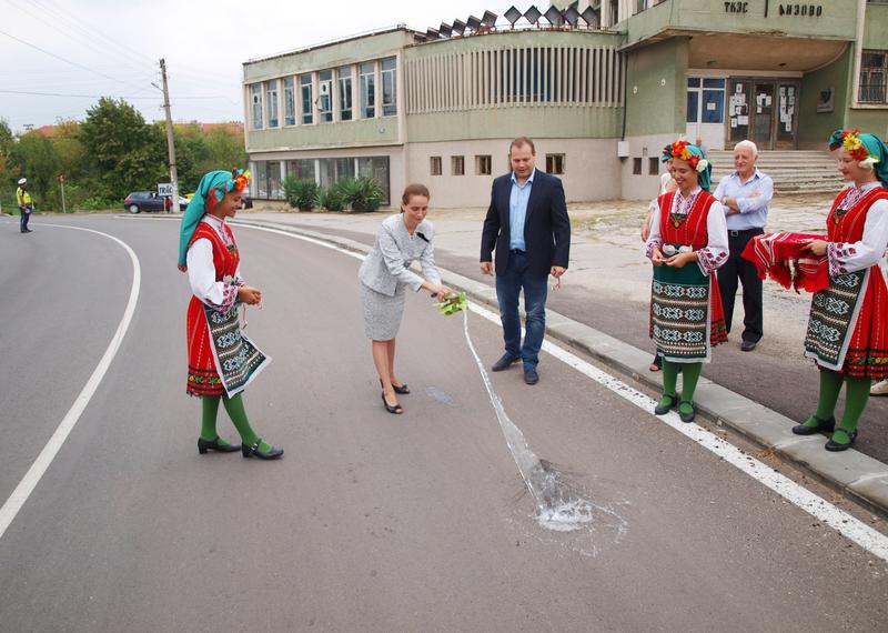 Заместник-министър Чобанова откри рехабилитирания път между областите Ямбол и Хасково - 2