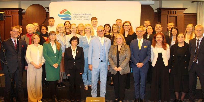 Зам.-министър Дора Янкова: По-доброто свързване на Дунавския регион с Черно море ще създаде по-силни транспортни, логистични и икономически възможности за Европа - 2
