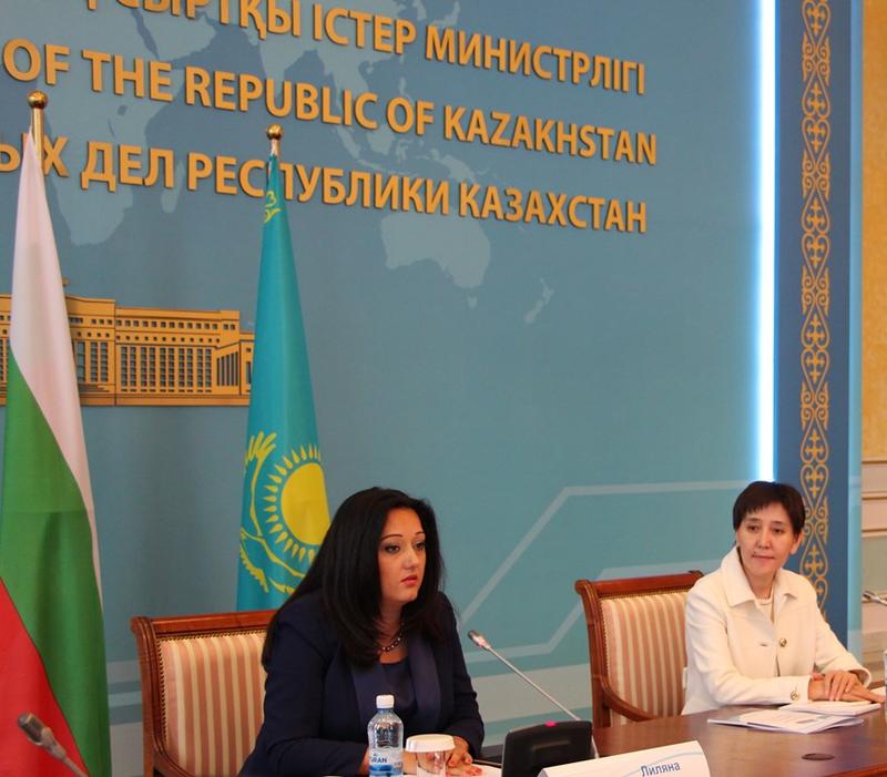  Лиляна Павлова: Провеждането на заседание на Междуправителствената комисия е от особена важност за развиването на търговско-икономическите отношения между България и Казахстан - 15