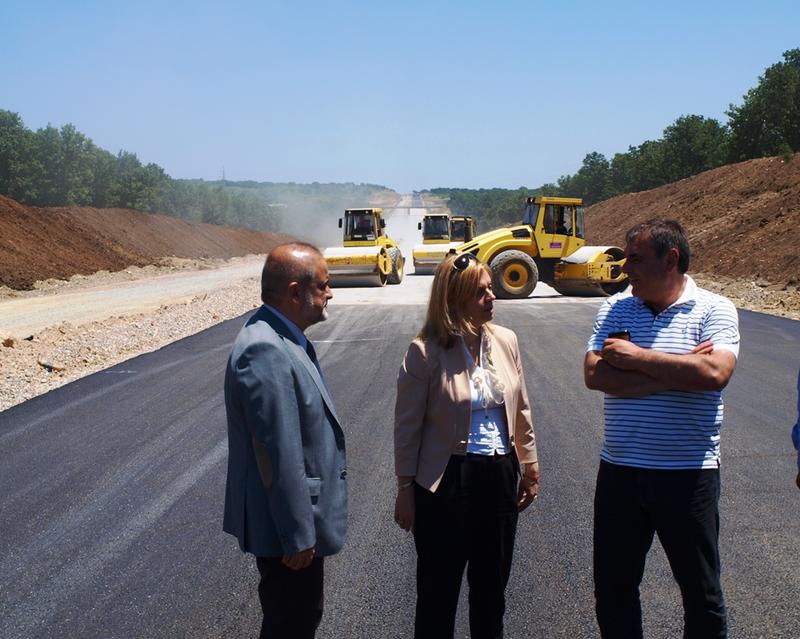 Министър Терзиева: Продължава активната работа, за да може през ноември да пуснем магистрала „Марица“ - 3