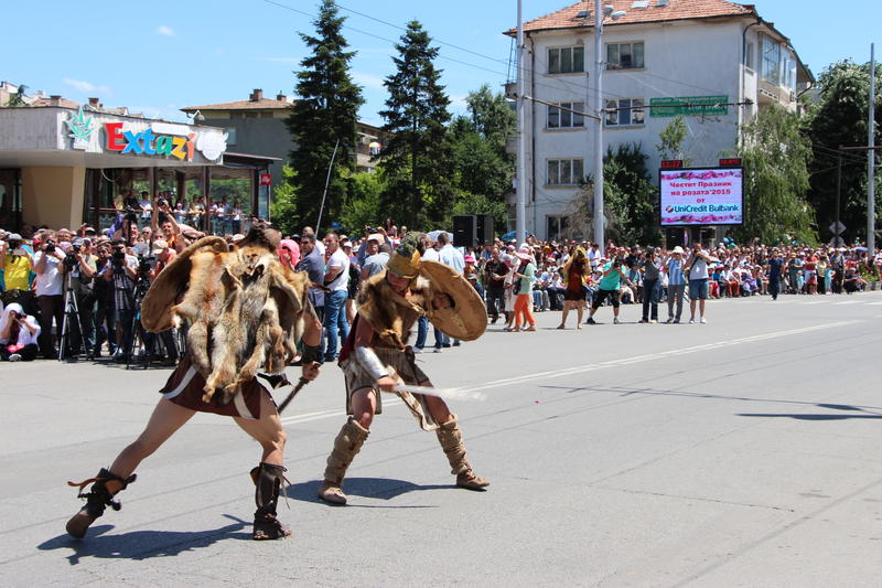 Министър Павлова: През последните дни взехме важни решения, които ще съдействат за развитието и популяризирането на Казанлък и Празника на розата - 5
