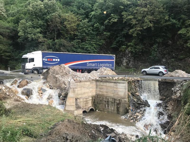 Зам.-министър Йовев инспектира свлачищата в Община Девин - 2