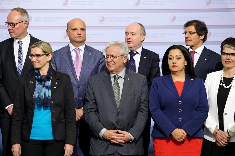    Лиляна Павлова на неформалната среща на министрите от ЕС в Рига: Малките и средните градове имат нужда от специална политика за развитие - 1