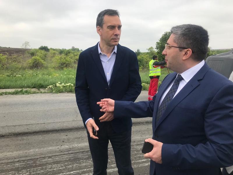 Министър Николай Нанков: Инвестираме 100 млн.лв. в  пътища в Бургас и региона - 8