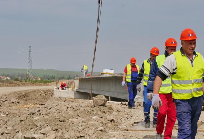 Почиващите на Южното Черноморие пътуват по четирилентов път в участъка между Поморие и Ахелой - 17