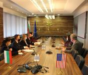 Вицепремиерът Гроздан Караджов обсъди приоритетите на МРРБ с Н. Пр. Херо Мустафа