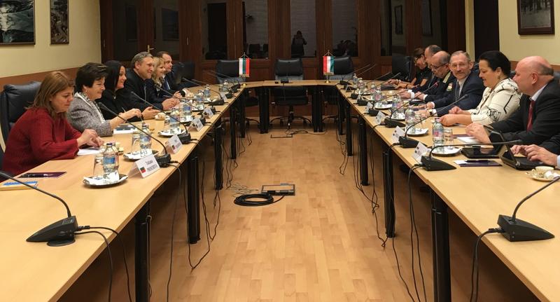  Министър Лиляна Павлова и водената от нея делегация проведоха работна среща с министъра на МВР на Унгария - 3